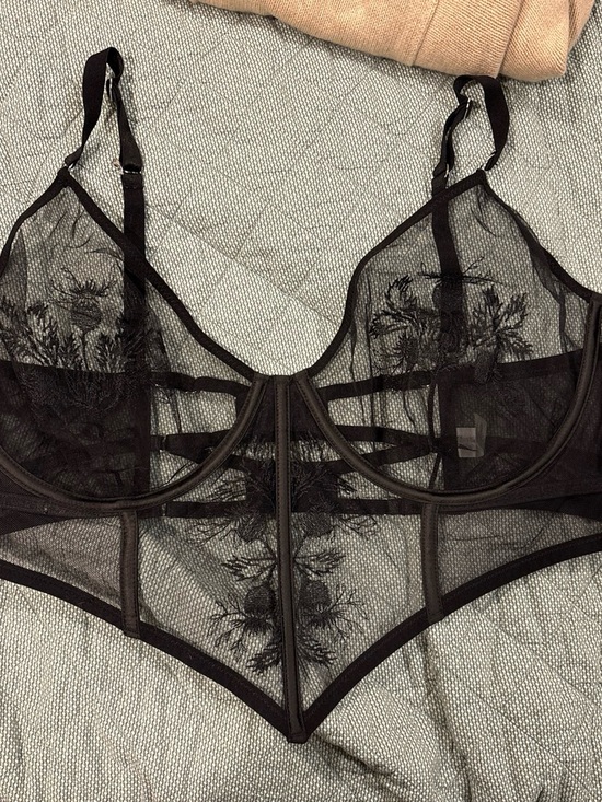 Thistle and Spire Other - Thistle and Spire Black Sheer Floral Underwire Bra